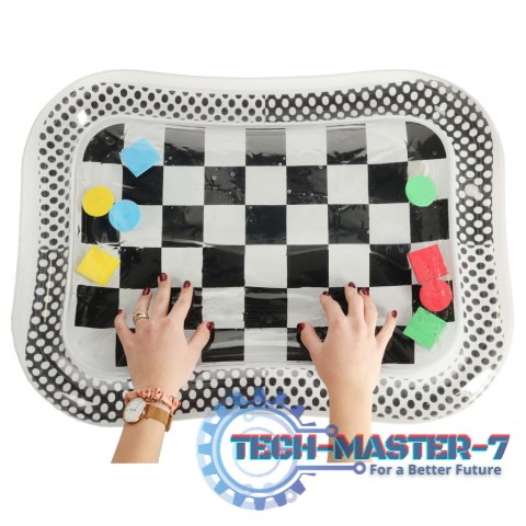 Mata wodna sensoryczna dmuchana dla niemowląt kontrastowa czarno-biała szachownica XXL 65x50 cm Mata wodna sensoryczna dmuchana dla niemowląt kontrastowa czarno-biała szachownica XXL 65x50 cm