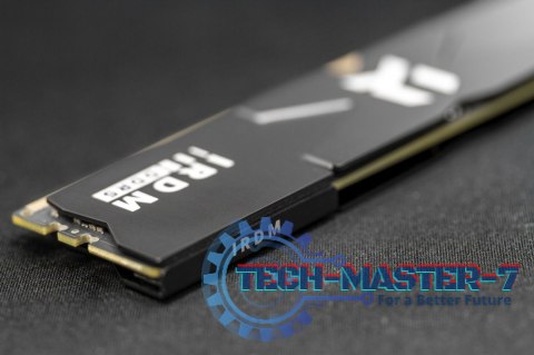 Pamięć DDR5 IRDM 64GB(2*32GB)/5600 CL30 czarna Pamięć DDR5 IRDM 64GB(2*32GB)/5600 CL30 czarna